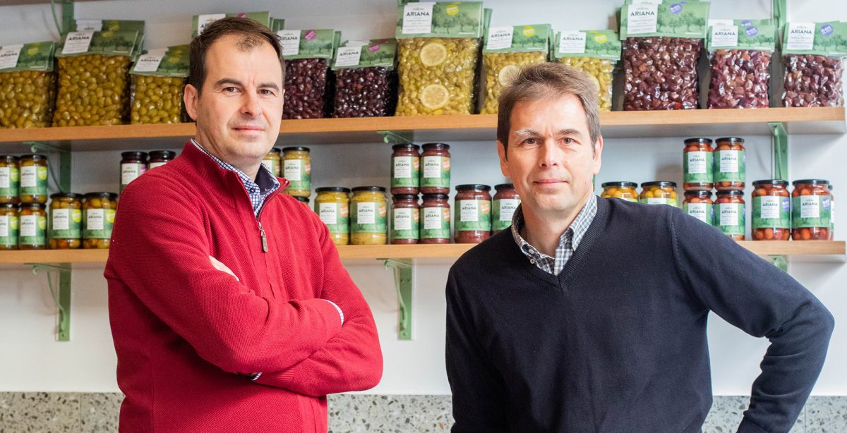 Ελιές Αριάνα, Ελιές Μαύρες, Ελιές Πράσινες, Ελιές Καλαμών , Τουρσί, Ελαιόλαδο, Σπορέλαιο | Παραδοσιακός Ελαιώνας | Χονδρική |Ελιές Μαύρες, Ελιές Πράσινες, Ελιές Καλαμών , Τουρσί, Ελαιόλαδο, Σπορέλαιο | Παραδοσιακός Ελαιώνας | Χονδρική |Ελιές Μαύρες, Ελιές Πράσινες, Ελιές Καλαμών , Τουρσί, Ελαιόλαδο, Σπορέλαιο