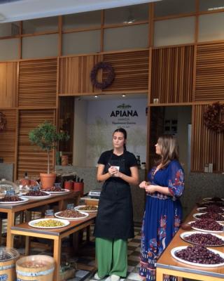 Ελιές Αριάνα, Ελιές Μαύρες, Ελιές Πράσινες, Ελιές Καλαμών , Τουρσί, Ελαιόλαδο, Σπορέλαιο | Παραδοσιακός Ελαιώνας | Χονδρική |Ελιές Μαύρες, Ελιές Πράσινες, Ελιές Καλαμών , Τουρσί, Ελαιόλαδο, Σπορέλαιο | Παραδοσιακός Ελαιώνας | Χονδρική |Ελιές Μαύρες, Ελιές Πράσινες, Ελιές Καλαμών , Τουρσί, Ελαιόλαδο, Σπορέλαιο